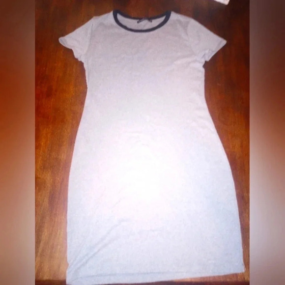 Abercrombie and Fitch dress - Picture 1 of 3